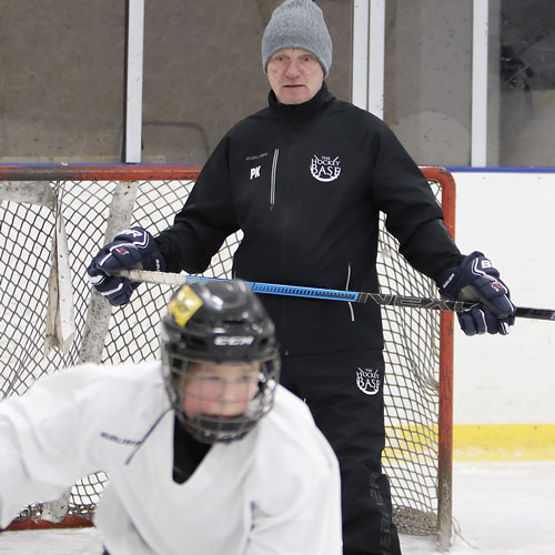Hockey Base valmentaja Pekka Kaski