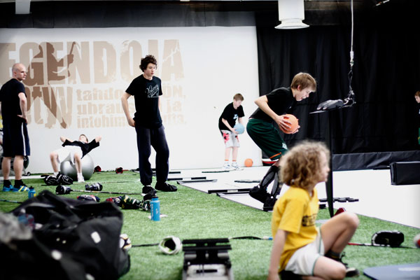 Hockey Base yksilötaitoihin keskittynyt jääkiekon treenikeskus.