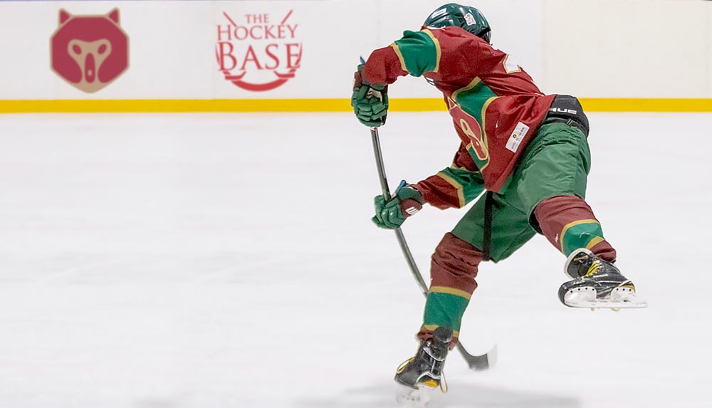 Karhu-Kissat ja Hockey Base yhteistyössä